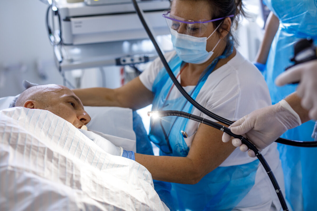 Jak dlouho nejíst po gastroskopií?